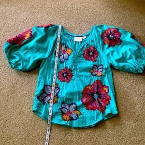 Anthropologie Maeve Embroidered Fully Lined Top with Gathered Sleeves- Like New